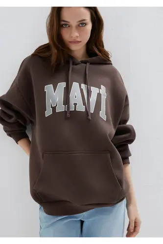 Logo Baskılı Kapüşonlu Kahverengi Sweatshirt 1600361-70222 - Kahverengi-70222 - MAVI (1)