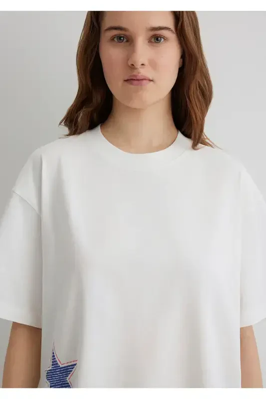 Лого Белая футболка с принтом на спине Oversize / Большая ширина - MAVI