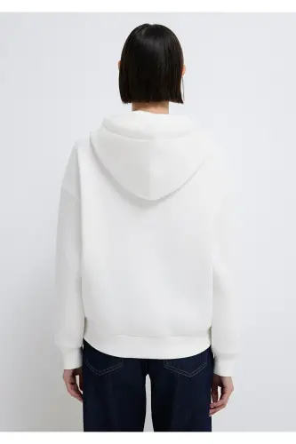 Logo Bosilgan Kaputli Ekru Svitsher 168334-81964 - 5