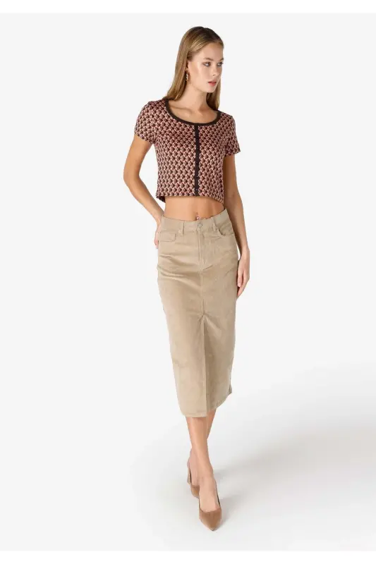 Long, beige, slit detail women's skirt - 3