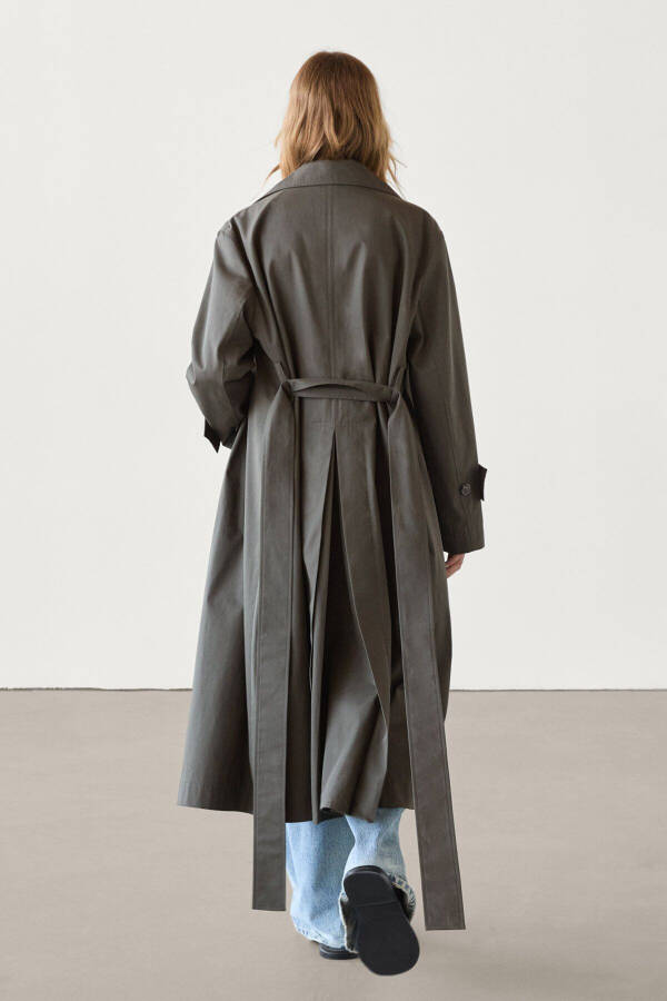 Long, cotton trench coat - 14