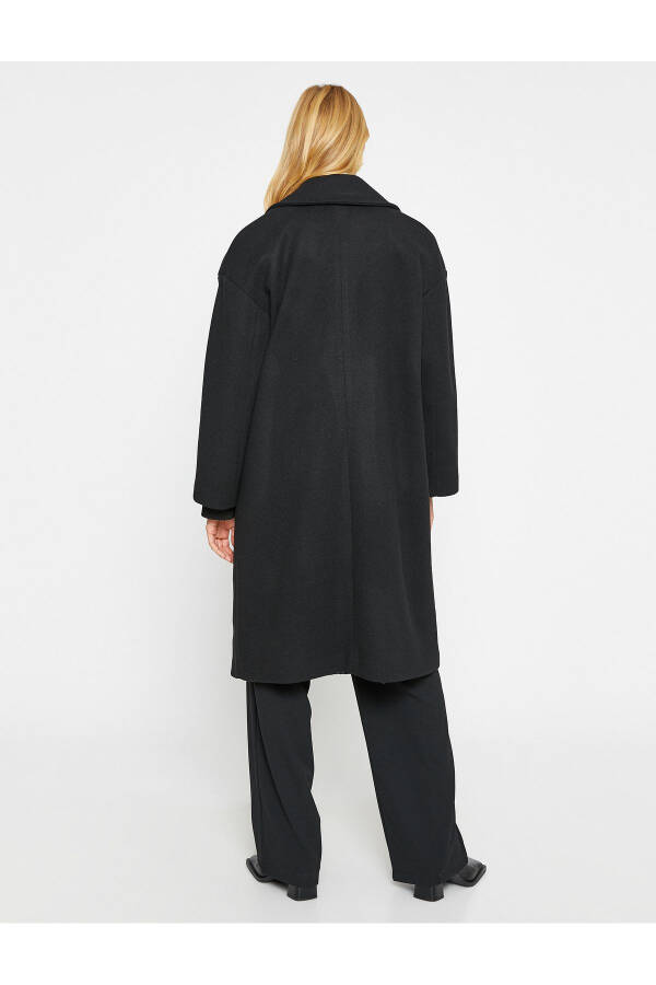 Long double-breasted cashmere coat - 4