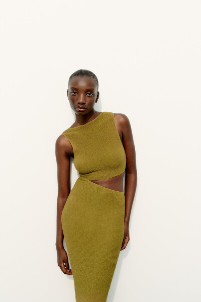 LONG DRESS WITH DECOLLETE DETAIL - Olive Green - 3