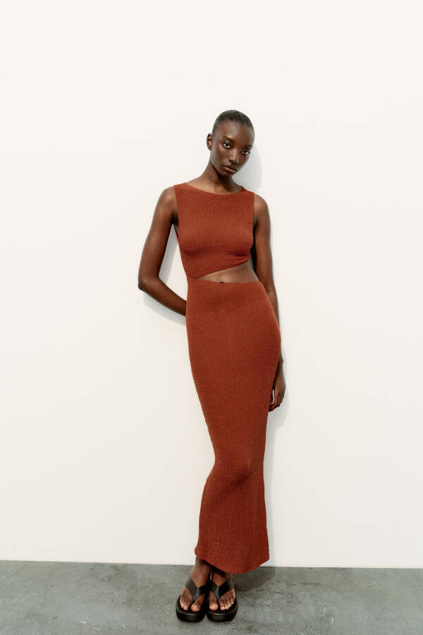 Long Dress with Decollete Detail Terracotta - 17