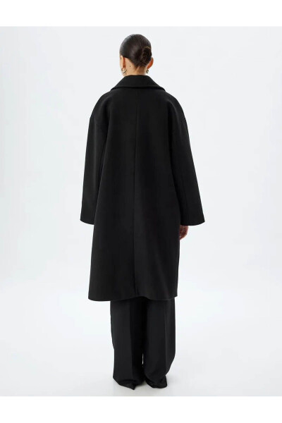 Long, oversized cashmere coat, double-breasted, shawl collar, buttoned pockets. - 4