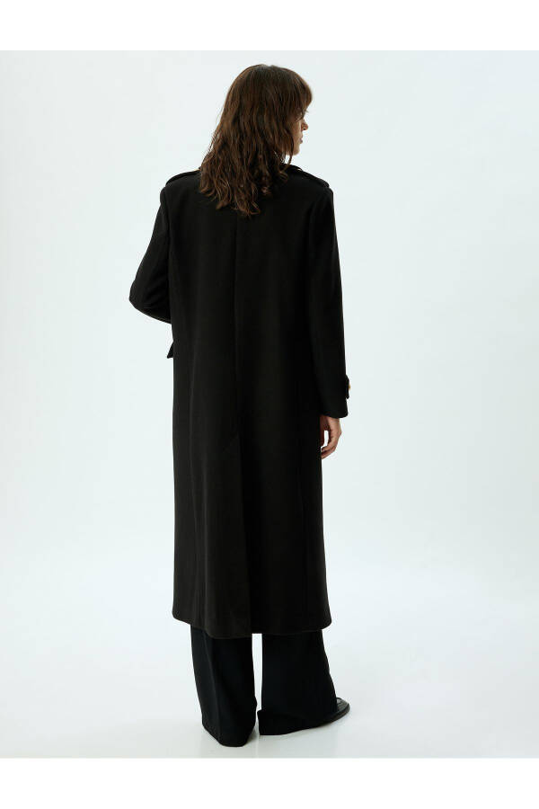 Long, oversized cashmere coat with a lapel collar and buttons. - 17