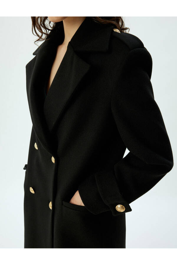 Long, oversized cashmere coat with a lapel collar and buttons. - 18