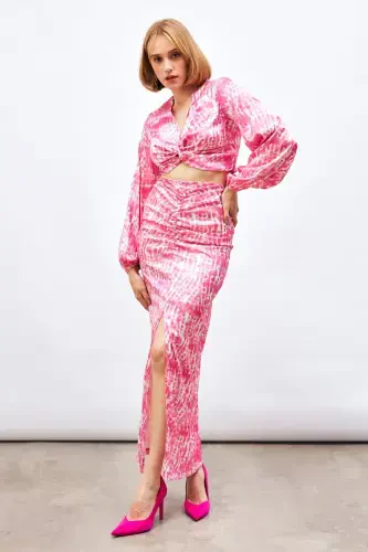 Long Skirt with Slit Detail and Pattern - Pink - 3