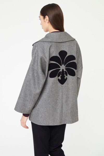 Long Sleeve Back Embroidered Coat - 5