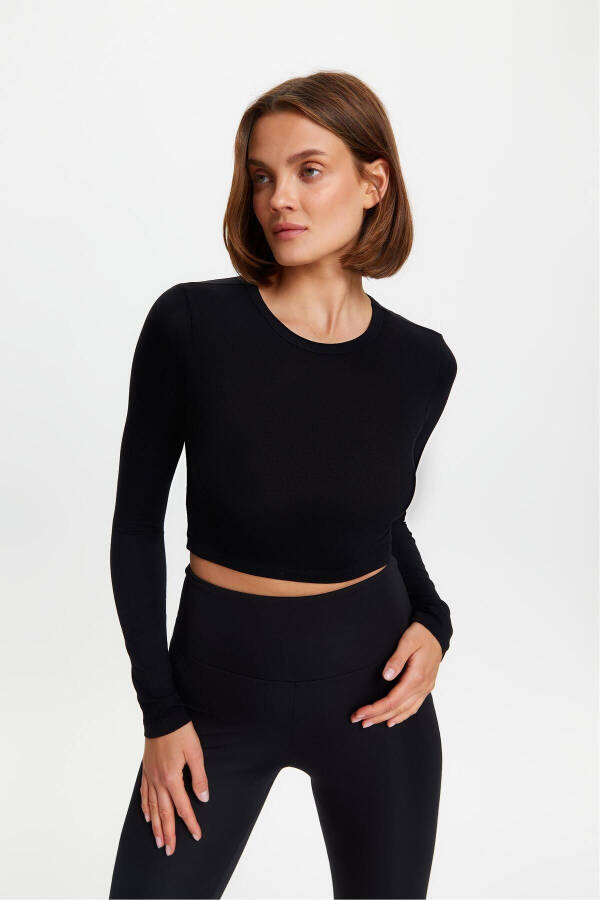 Long Sleeve Crop Top - 9