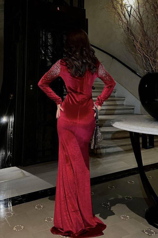 Long Sleeve Jeweled Neck Velvet Evening Dress - 4