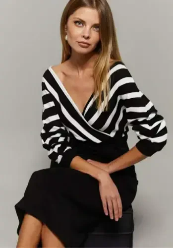 Long Sleeve Wrap V-Neckline Striped Patterned Short Knitted Dress - 4