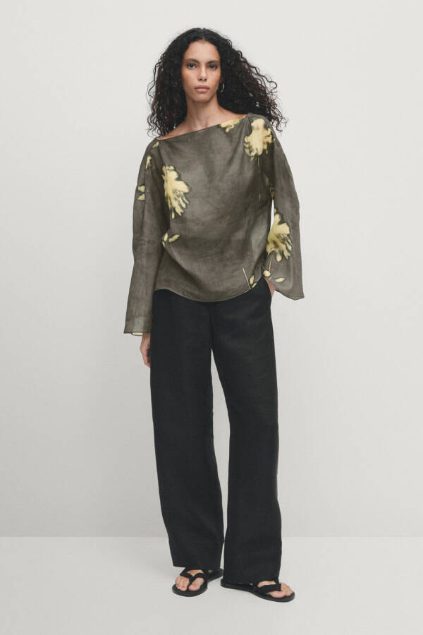 Long-sleeved blouse with lace detail - 4