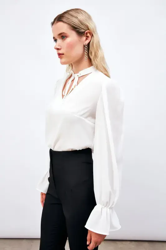 Loose Blouse with Tie Detail at Collar - ECRU - SATEEN