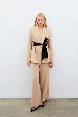 Loose Crepe Trousers - Beige 