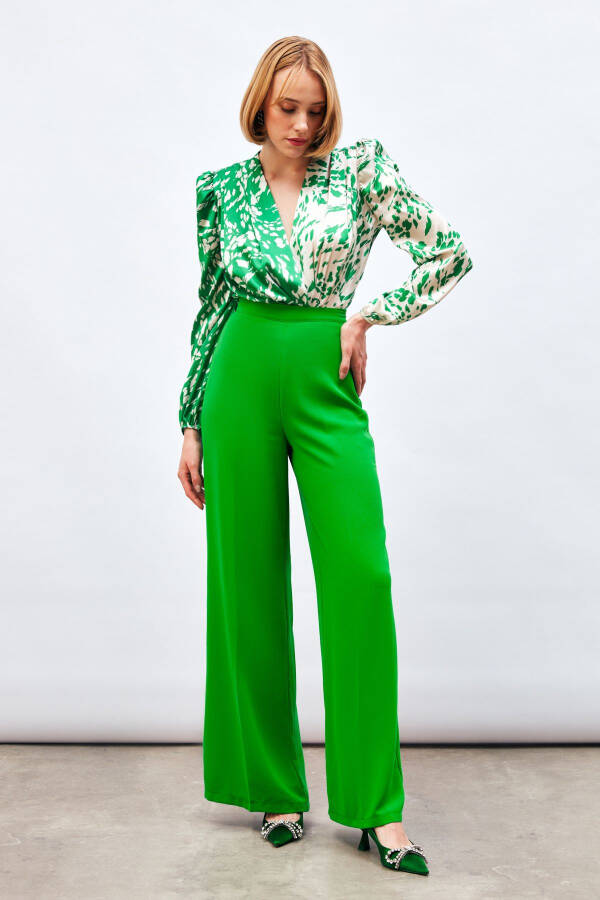 Loose Crepe Trousers - Green - 2