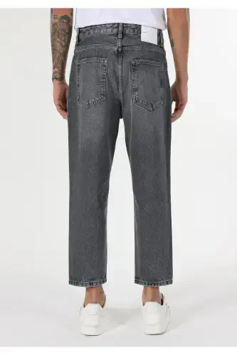 Loose fit, grey men's jeans. - COLIN’S (1)