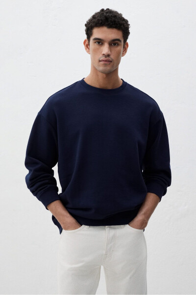 Loose Fit Sweatshirt - 3