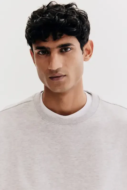 Loose Fit Sweatshirt - 3