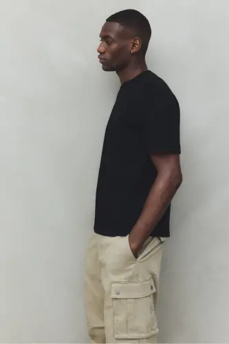 Loose Fit T-shirt - Black - 5