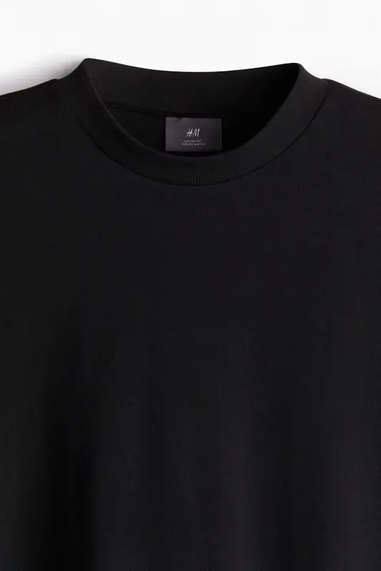 Loose Fit T-shirt - Black - 6