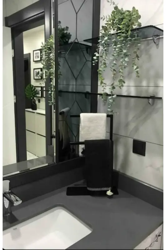 Lotus Countertop Towel Holder - 1