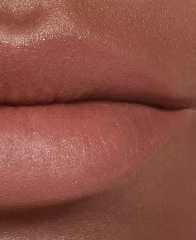 Luminous Matte Lip Colour-61 INTUITIVE - 5