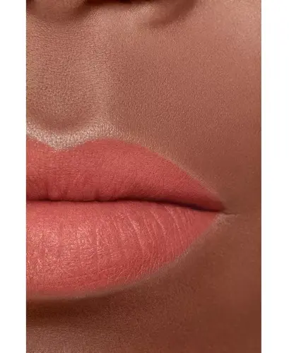 Luminous Matte Lip Colour - 76 VERSATILE - 4