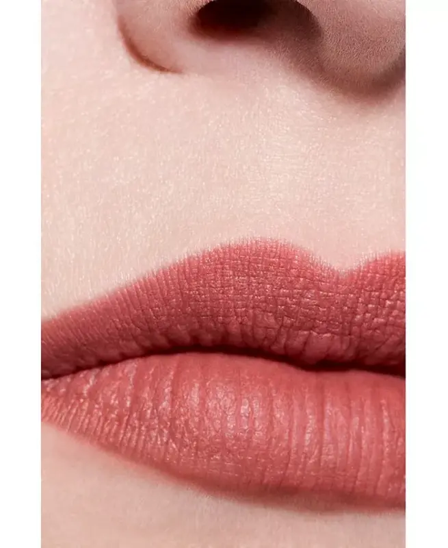 Luminous Matte Lip Colour - 77 AFFRANCHIE - 5