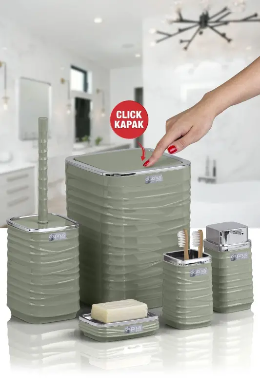 Luna Green Chrome Square 5-Piece Bathroom Set-Green - Modazone