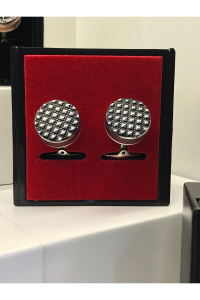 Luxury Cufflinks on All Our Shirts - ARS MAGIC BOX