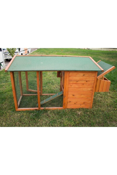 Luxury Wooden Chicken Coop - 8