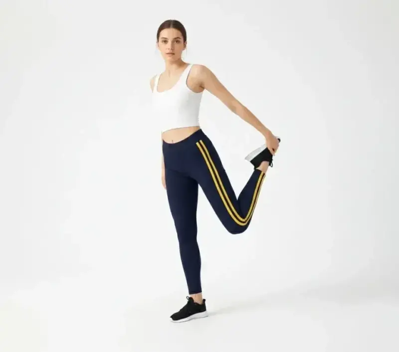 Lycra Detailed Leggings with Side Yellow Stripe - Black - 2