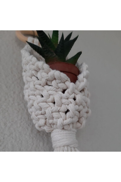 Macrame Small Wall Planter - DESİGNGİZEMDEN (1)