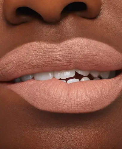 MACximal Silky Matte Lipstick-Honeylove - 4