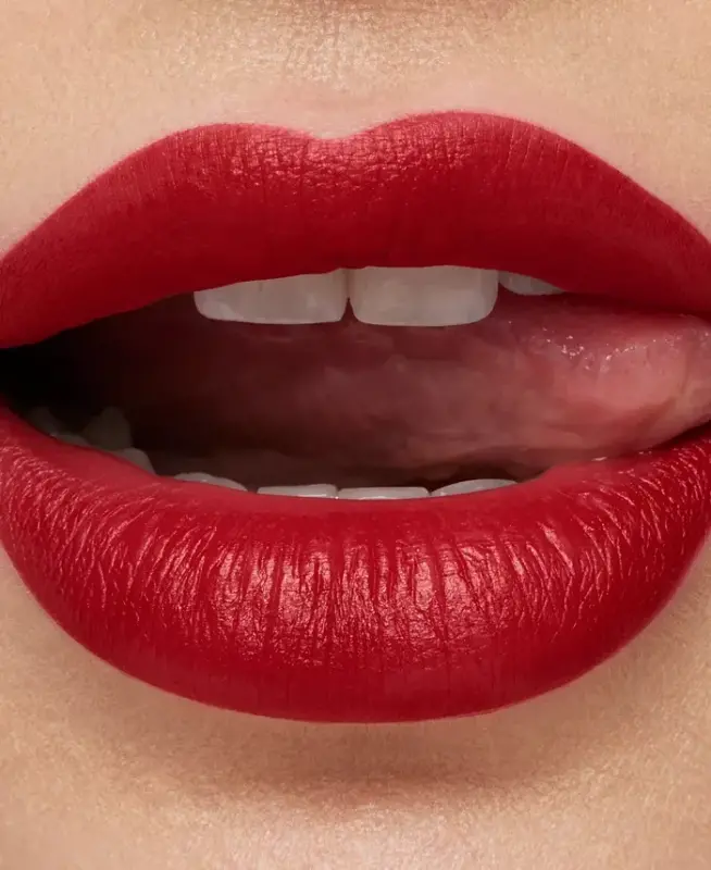 MACximal Silky Matte Lipstick-Russian Red - 5