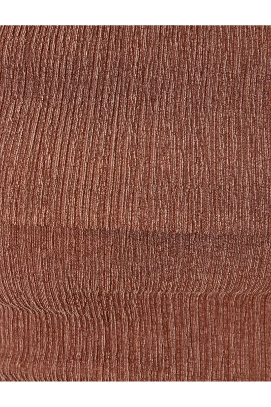 Madonna Yaka Omzu Açık Crop Bluz Kısa Kollu Bürümcük Dokulu Slim Fit-Kahve - 6