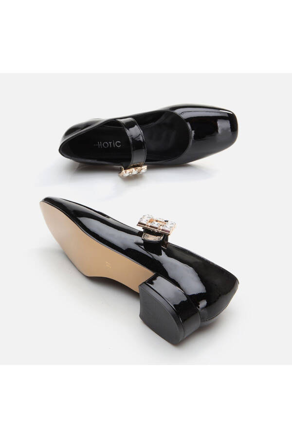 Mary Jane Black Women Chunky Heel - 6