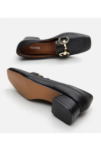 Mary Jane Genuine Leather Black Women's Chunky Heel - 6