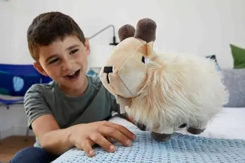 Mattel Minecraft Basic Plush Toy, Goat Soft Doll, 8-inch Collectible Inspired by a Fan-Favorite Character from the Video Game - 2