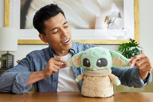 Mattel Star Wars Jumping Grogu Plush Toy with Jump Action & Sounds, Soft Doll Inspired by Star Wars Mandalorian Book of Boba Fett - Mattel (1)