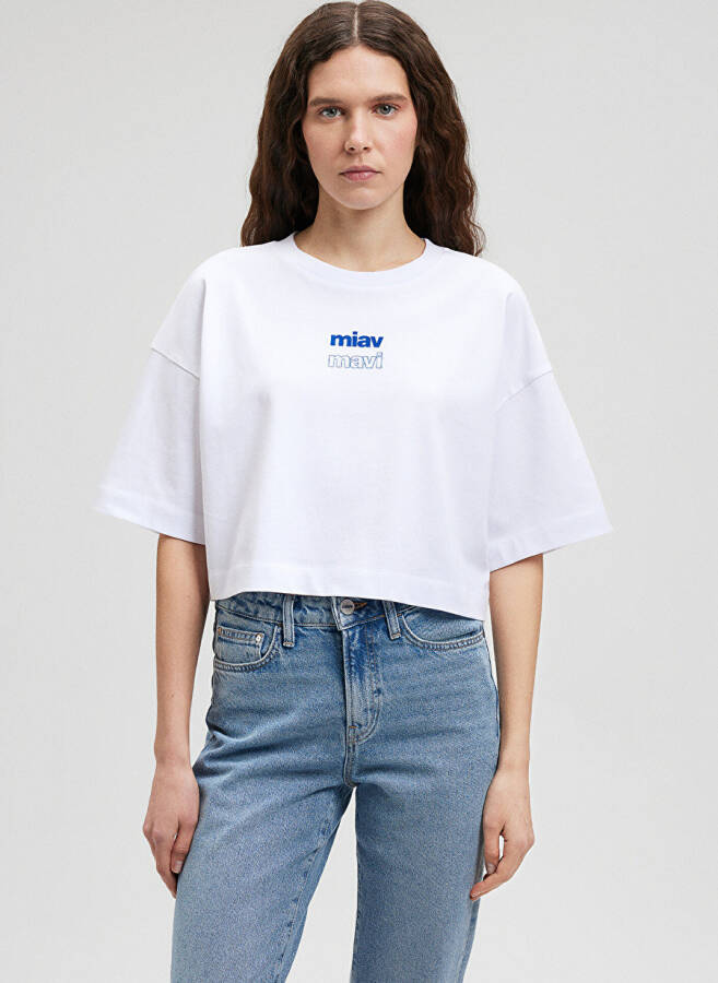 Mavi bisiklet yaka beyaz kadın t-shirt, M1612454-620-MIAV baskılı crop tişört - 3