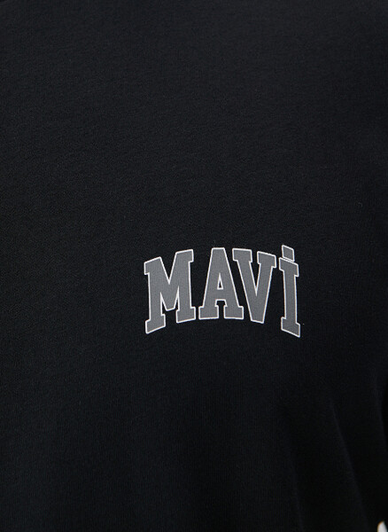 Mavi Bisiklet Yaka Düz Siyah Erkek T-Shirt M0611714-900_MAVİ LOGO TİŞÖRT - 5