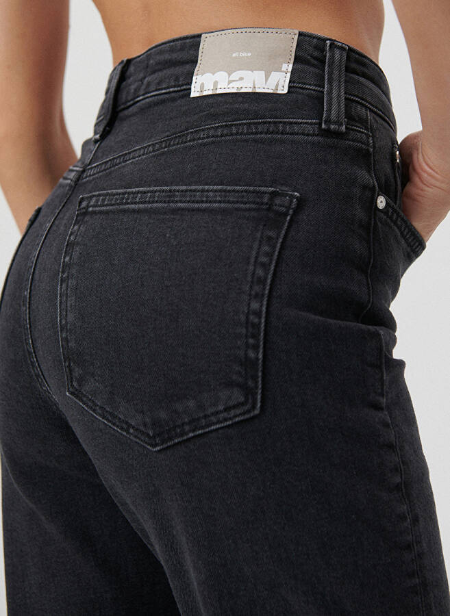 Mavi CINDY Orta Dumanlı Mom Fit Gri Kadın Denim Pantolon M100277 - 7