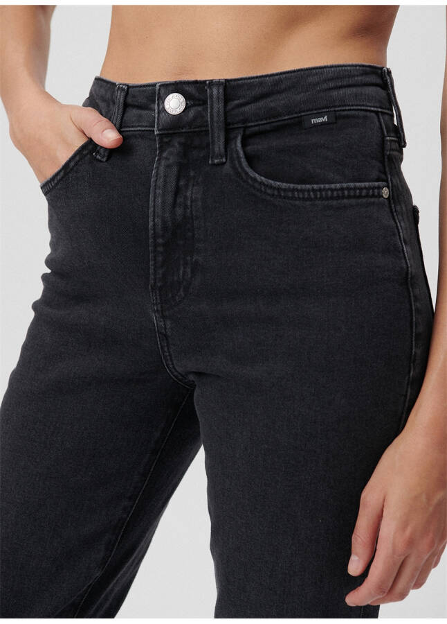 Mavi CINDY Orta Dumanlı Mom Fit Gri Kadın Denim Pantolon M100277 - 28