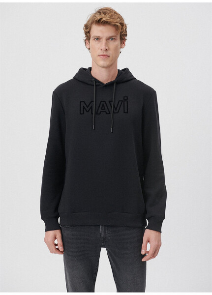 Mavi kapüşonlu siyah erkek sweatshirt - 15