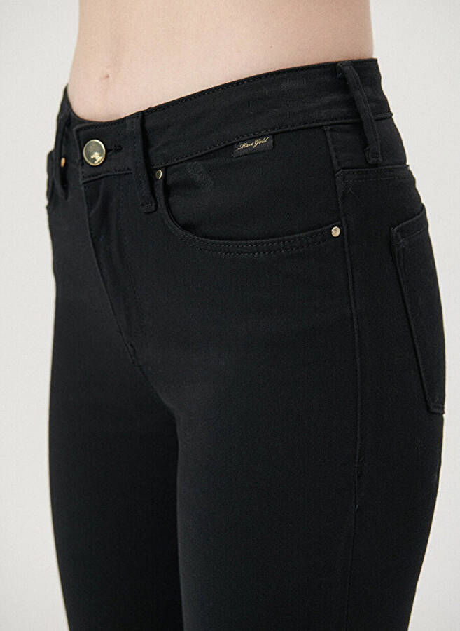 Mavi KENDRA Black GOLD NIGHTS Slim Straight Fit Siyah Kadın Denim Pantolon 1074622002 - 15