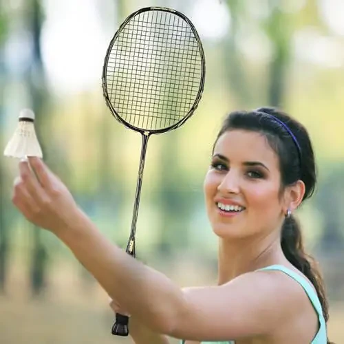 MBFISH Badminton Raketi To'plami, 2 ta Karbon Tolali Raketi, 3 ta Voliybol To'pi, 2 ta Yedek Raketi Tutadigan Lentalari va 1 ta Badminton Sumkasi - Yangi Boshlanuvchilar va Tashqaridagi O'yinlar Uchun Ideal - 4