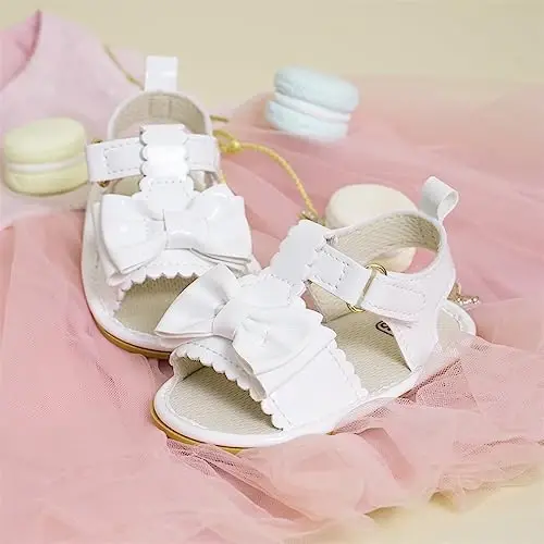 Meckior Baby Toddler Infant Girls PU Charm charm charm Yozgi Sandallar Gul malikasi tekis poyabzal - 4