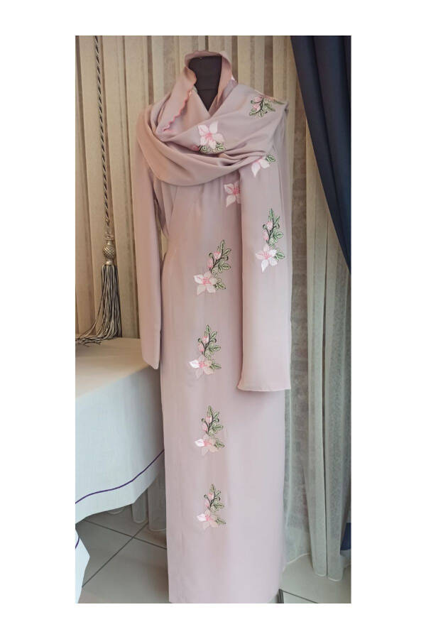 Medina Silk Embroidered Headscarf+Robe, Silk Dressing Gown, Trousseau Prayer Dress & Gown - 3